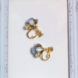 vintage stone earring ; blue 3枚目の画像