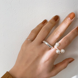 あこや真珠 2粒 オープンリング《シルバーカラー》SV925 フリーサイズ