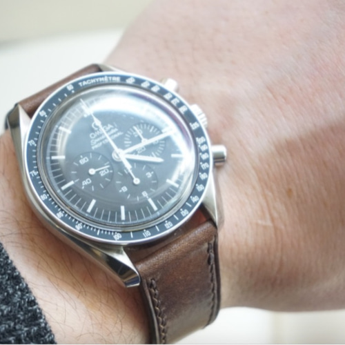 【希少】AR4225 EMPORIO ARMANI 手巻き時計 ブラウンレザー 希少】AR4225 EMPORIO ARMANI 手巻き時計 ブラウンレザー