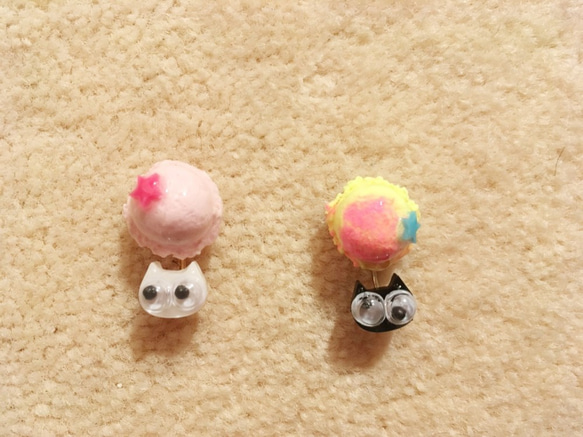 猫ピアス☆黒めんたまちゃん&アイスピアス（片耳） 3枚目の画像