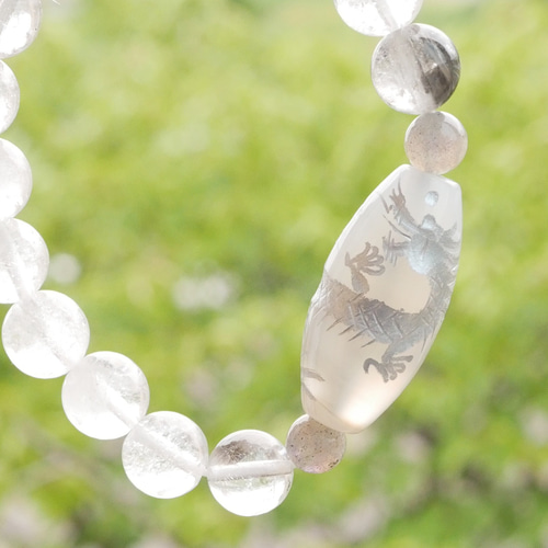 手彫り白瑪瑙皇帝龍天珠 ブレスレット Himal 〜harmony stone 通販  