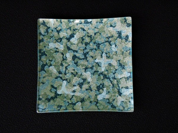 金彩工芸　金彩ガラストレイ（豆皿）　角形　「カモフラブルーグリーン」　 5枚目の画像