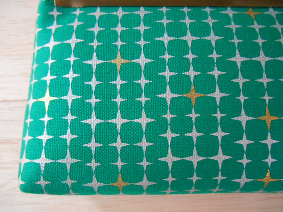 セール　金彩工芸　星　銀仕上げ　帆布グリーン色　「がま口ペンケース」 4枚目の画像