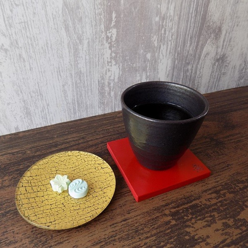 菓子皿（銘々皿） 亀甲貫入 ブルー×金彩 サイズS 小皿 陶仙窯
