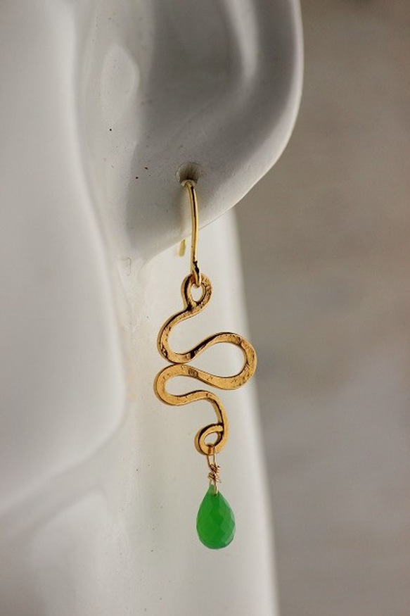 K18GP綠玉髓耳環 第5張的照片