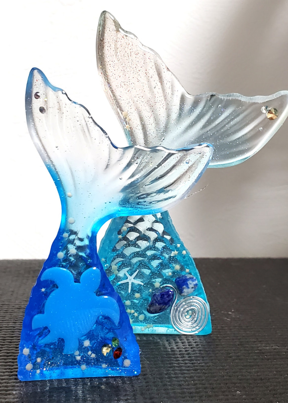 「人魚の尾(青) オブジェ」レジン インテリアオブジェ　 星の砂 ペア 2枚目の画像