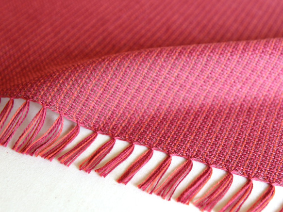 ラスト1枚！リネン×コットン 手織りストール  (4種類のピンクの掛け合わせ) 5枚目の画像