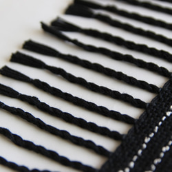 手織りコットンストール ドットストライプ ﾌﾞﾗｯｸ 3シーズンﾁｸﾁｸしない 5枚目の画像