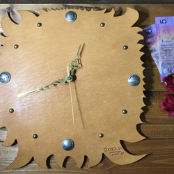 掛時計　leather Wall clock wild  刻印可能 1枚目の画像