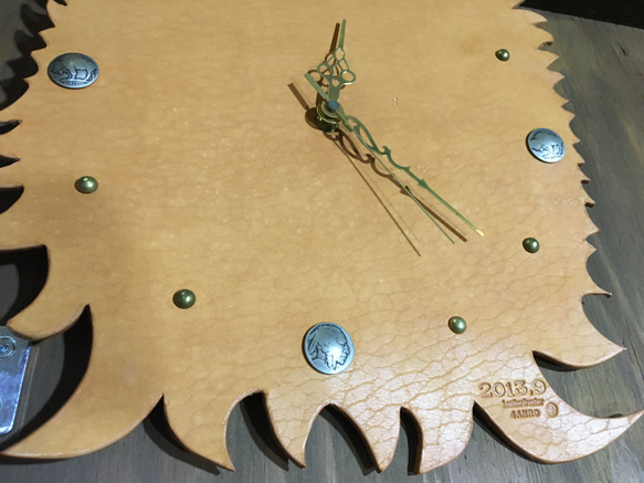 掛時計　leather Wall clock wild  刻印可能 4枚目の画像