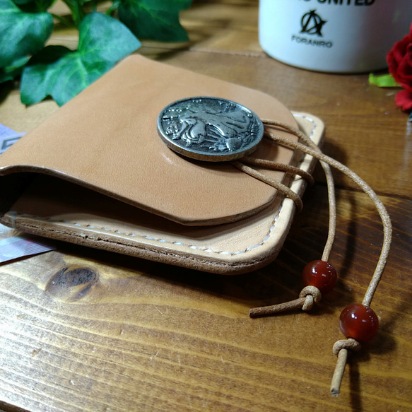 栃木レザー ヌメ革　leatherコインケース&コンチョ付き　天然石2個 3枚目の画像