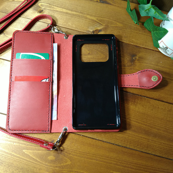 iPhone SE3〈第3世代〉、iPhone13シリー等 マグネット&コンチョ付き❄RED本革スマホケース　各機種対応        Ω 人気・おすすめ｜使いやすい・旅行におすすめ 品質保証 全国発送 在庫限り