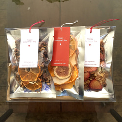 バレンタイン チョコレート 酵母グラノーラ&国産ドライフルーツ ギフトボックス 2枚目の画像