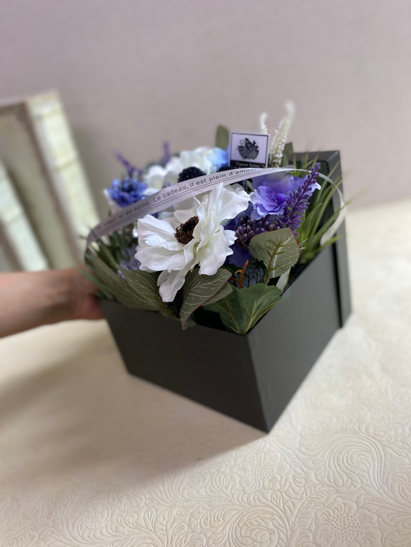 【送料込】＊ 白 紫 アーティフィシャルフラワーBOX ＊　 造花　インテリア 6枚目の画像