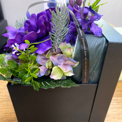 送料無料≉造花のアレンジBOX 紫　≉贈りものにも。ご自宅用にも素敵！ 7枚目の画像