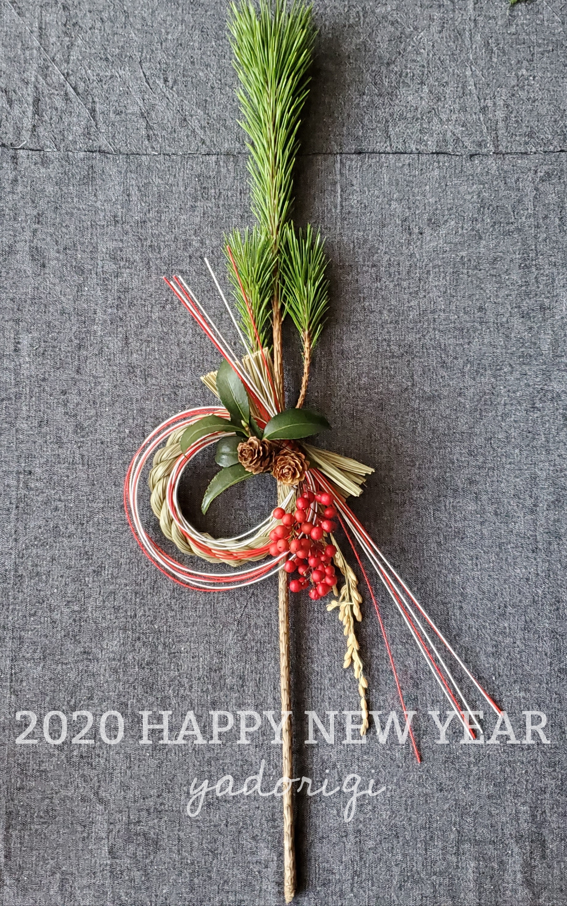 お正月飾り 若松と稲穂に南天を添え束ねた しめ縄 リース お正月 ドライフラワー お正月飾り 若松と稲穂に南天を添え束ねた しめ縄 リース お正月