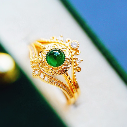 受注制作「オシャレ・エメラルド」K18YG 天然エメラルド ダイヤモンド  