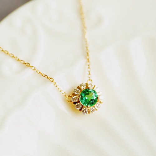 愛の成就」K18 天然エメラルド ダイヤモンド 春 並び無い 高貴 5月  