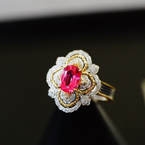 受注制作「尖晶石」K18 天然ピンクスピネル ダイヤモンド 内面の充実