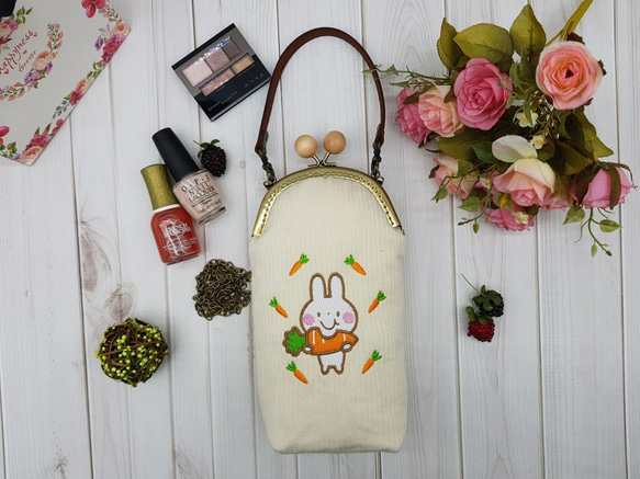 刺繍ウサギニンジンキャンバスゴールドバッグ（大）ペンシルケース携帯電話バッグ化粧品バッグハンドバッグクロスボディバッグ 1枚目の画像