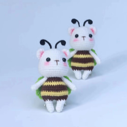 【小蜂】キーホルダー　可愛い動物編み物（りング付け） 1枚目の画像