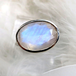 Blue Moonstone SV Ring-c 第1張的照片