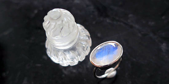 Blue Moonstone SV Ring-c 第3張的照片