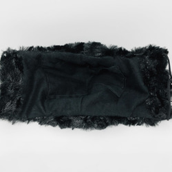 【送料無料】ポケット付き 極暖もこもこブラック 黒のファーリーエコファー 内側リネンで呼吸も楽々仕様 防寒用冬マスク 4枚目の画像