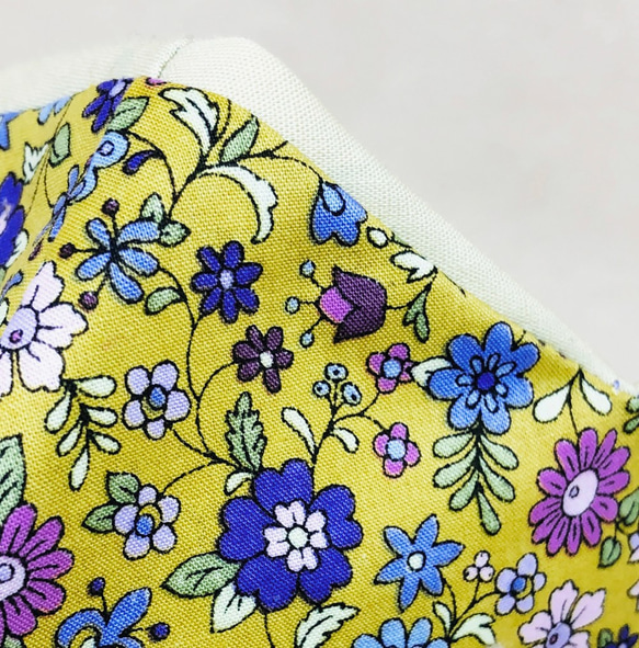 內袋芥末自由花卉圖案棉層黃綠色環保布面罩 第4張的照片