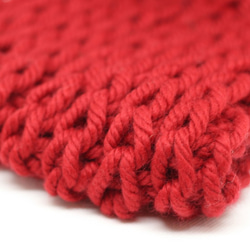 【冬物限定セール】 日本製毛糸ジャンボメリノ 首すっぽり手編みスヌード 鮮やかな赤い紅色 6枚目の画像