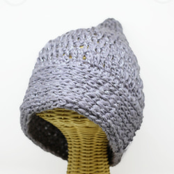 【送料無料】イタリア製毛糸 薄い藤色ラベンダー系 パープルグレーのキラキラとんがりニット帽 2枚目の画像