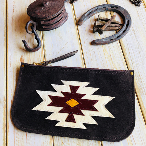 ネイティブ柄スリムベロアレザーポーチ小物入れ オルテガ柄 ポーチ