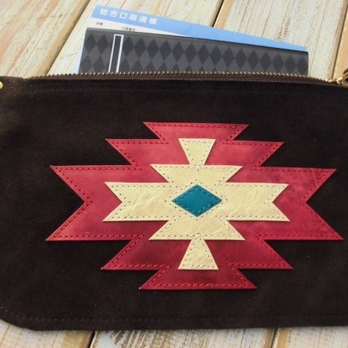 ネイティブ柄スリムベロアレザーポーチ小物入れ オルテガ柄 ポーチ