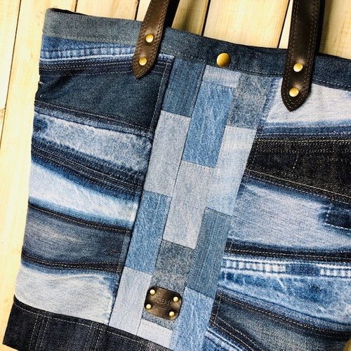 デニムリメイク パッチワークショルダーバッグ レザー革 ハンドメイド 再構築 SOLDOUT】パッチワーク デニムリメイク&レザートート size33
