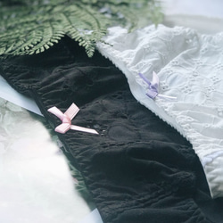 【手工內著】小日子・棉布刺繡・中腰三角褲・台灣製（黑色） 第4張的照片