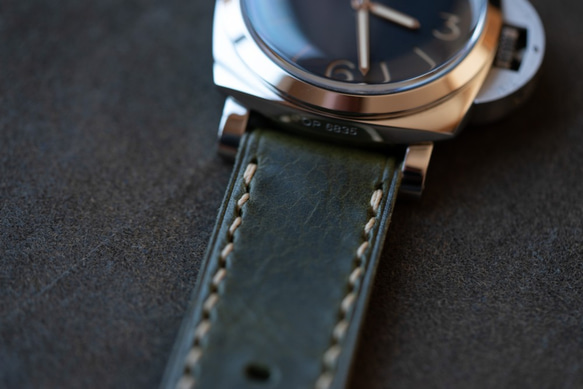 革のベルト ラグ幅26mmの腕時計用 284/26B WAXY OLV / Beige （即納可） 5枚目の画像