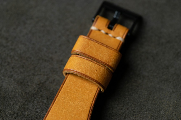 ヌメ革手縫いのベルトとシンプルで軽い時計  アシンメトリーデザイン　イエロー（即納可） 9枚目の画像