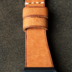 ヌメ革手縫いのベルトとシンプルで軽い時計  アシンメトリーデザイン　オルモ（即納可） 6枚目の画像