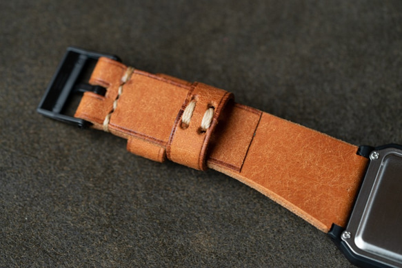 ヌメ革手縫いのベルトとシンプルで軽い時計  アシンメトリーデザイン　オルモ（即納可） 10枚目の画像
