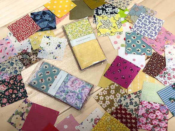 2×2cm 50枚 パッチワーク ピーシング済 ハギレ キルト 素材 はぎれ