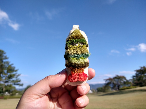 刺繍キーホルダー・針葉樹林くん 1枚目の画像