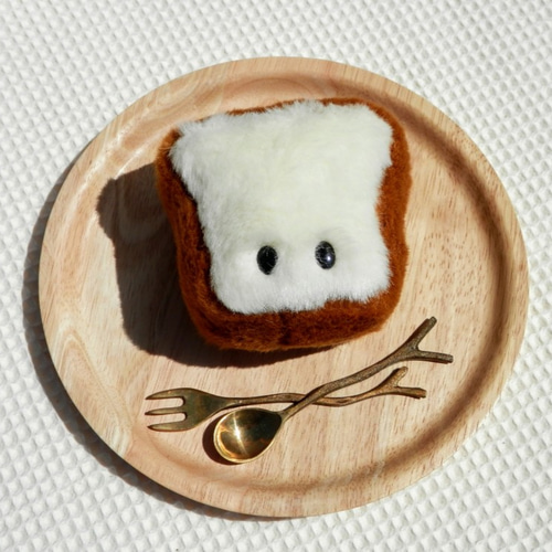 269 ☆食パン（スムース）のぬいぐるみ むちっ鳥 ぬいぐるみ 食パン 鳥の通販 by Uta麻呂's shop｜ラクマ