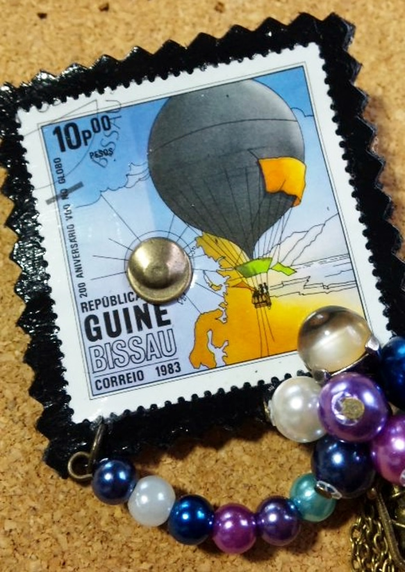 気球の使用済み切手ブローチ 3枚目の画像