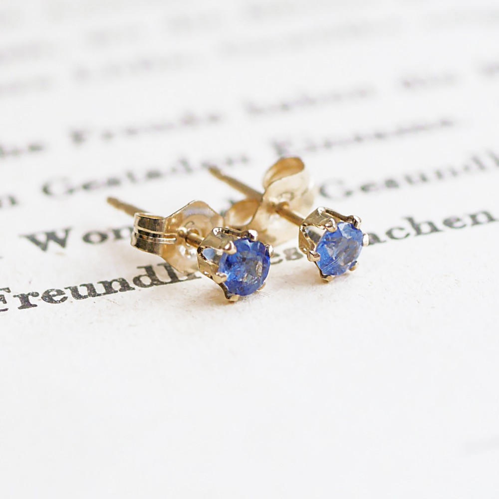 スタッドピアス☆カイヤナイト（14kgf）