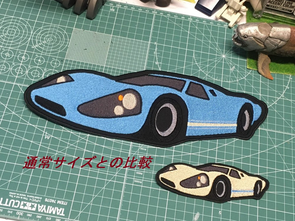 巨大　刺繍アイロンワッペン　レーシングカー　緑　クルマ 2枚目の画像