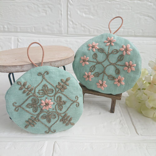 犬の刺繍入りラベンダーサシェ9点 takakoページ 犬の刺繍入り