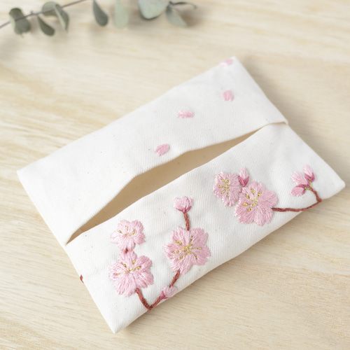 桜の刺繍ポケットティッシュケース その他ケース fuyuri 通販 8688868