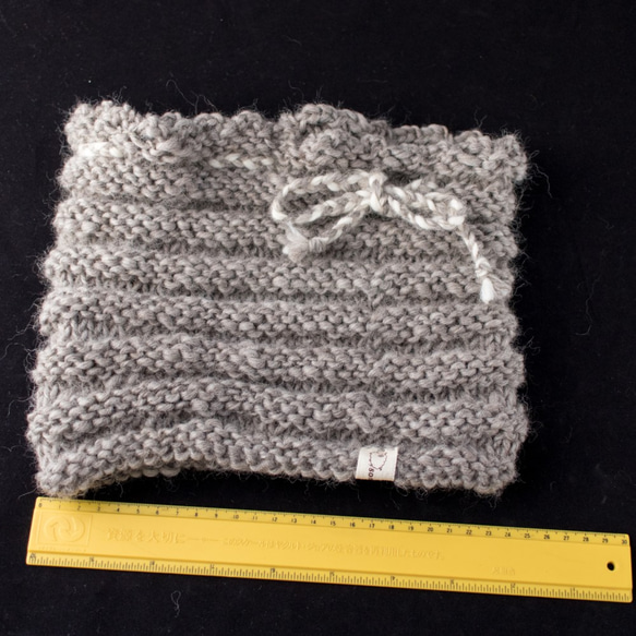 手紡ぎ毛糸のニット帽（無染色グレージュ・3way） 8枚目の画像