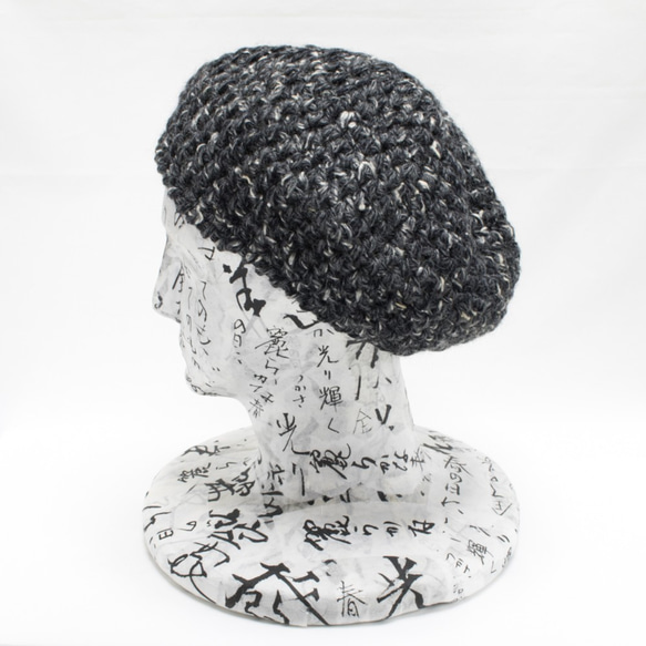 手編みのベレー帽 2枚目の画像