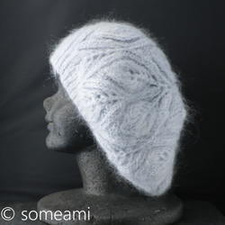 手編み　毛糸のベレー帽 1枚目の画像